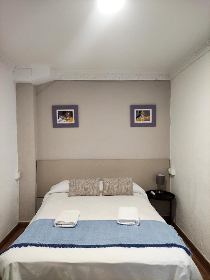 Economy Double Room Interior View